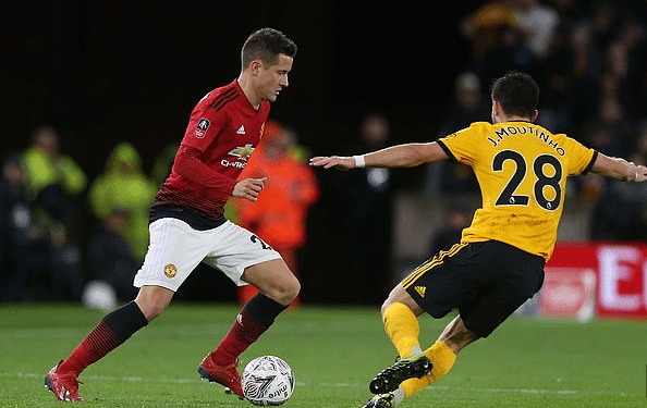 左腿腿筋严 左腿腿筋严